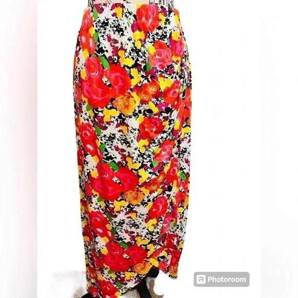 bobeau Dresses & Skirts - Bobeau Flowerly Summer Skirt Size XL